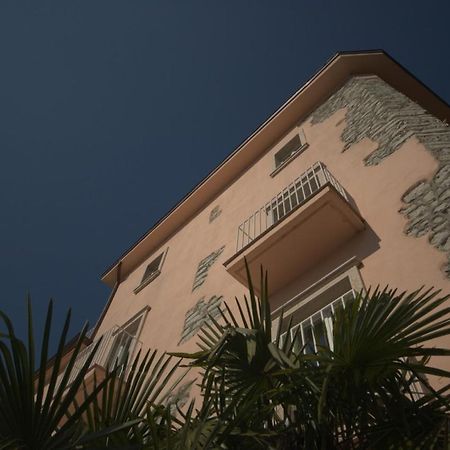 Kite & Lounge Hotel Club Da Baia Brenzone sul Garda Luaran gambar