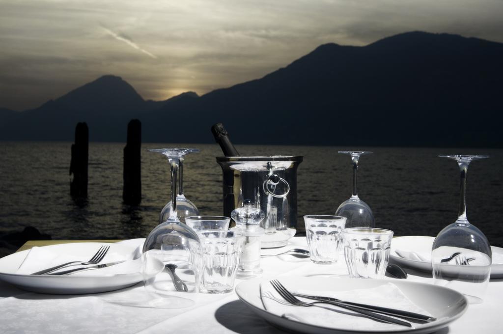 Kite & Lounge Hotel Club Da Baia Brenzone sul Garda Luaran gambar