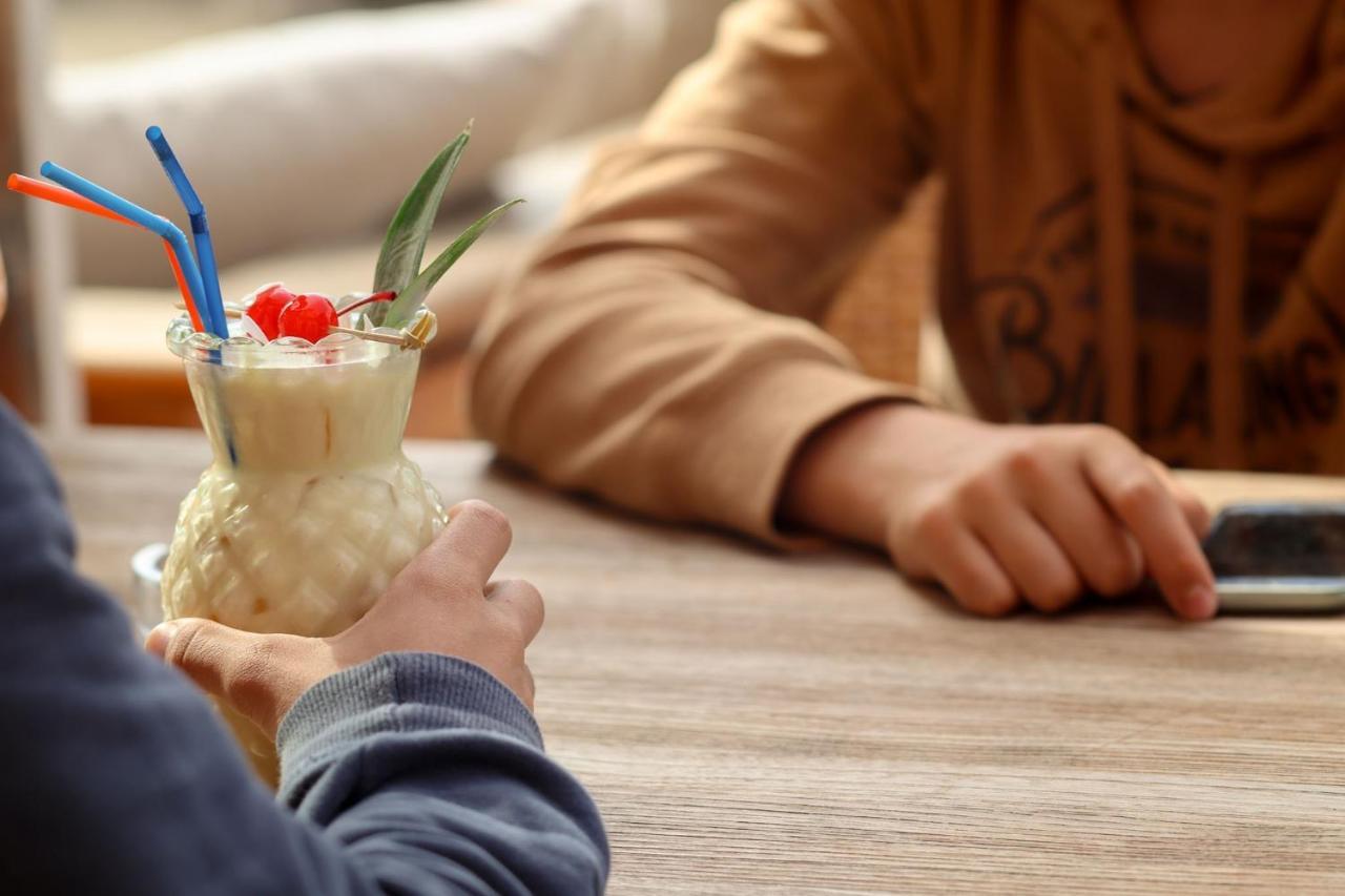 Kite & Lounge Hotel Club Da Baia Brenzone sul Garda Luaran gambar